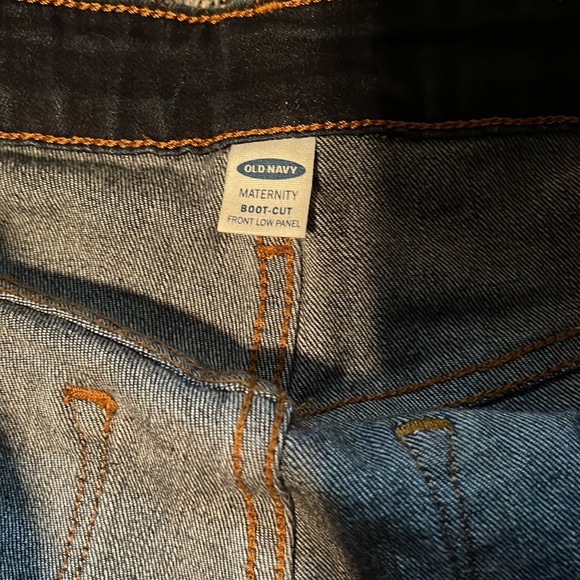 NWOT 10 short maternity bootcut jeans - Picture 2 of 4